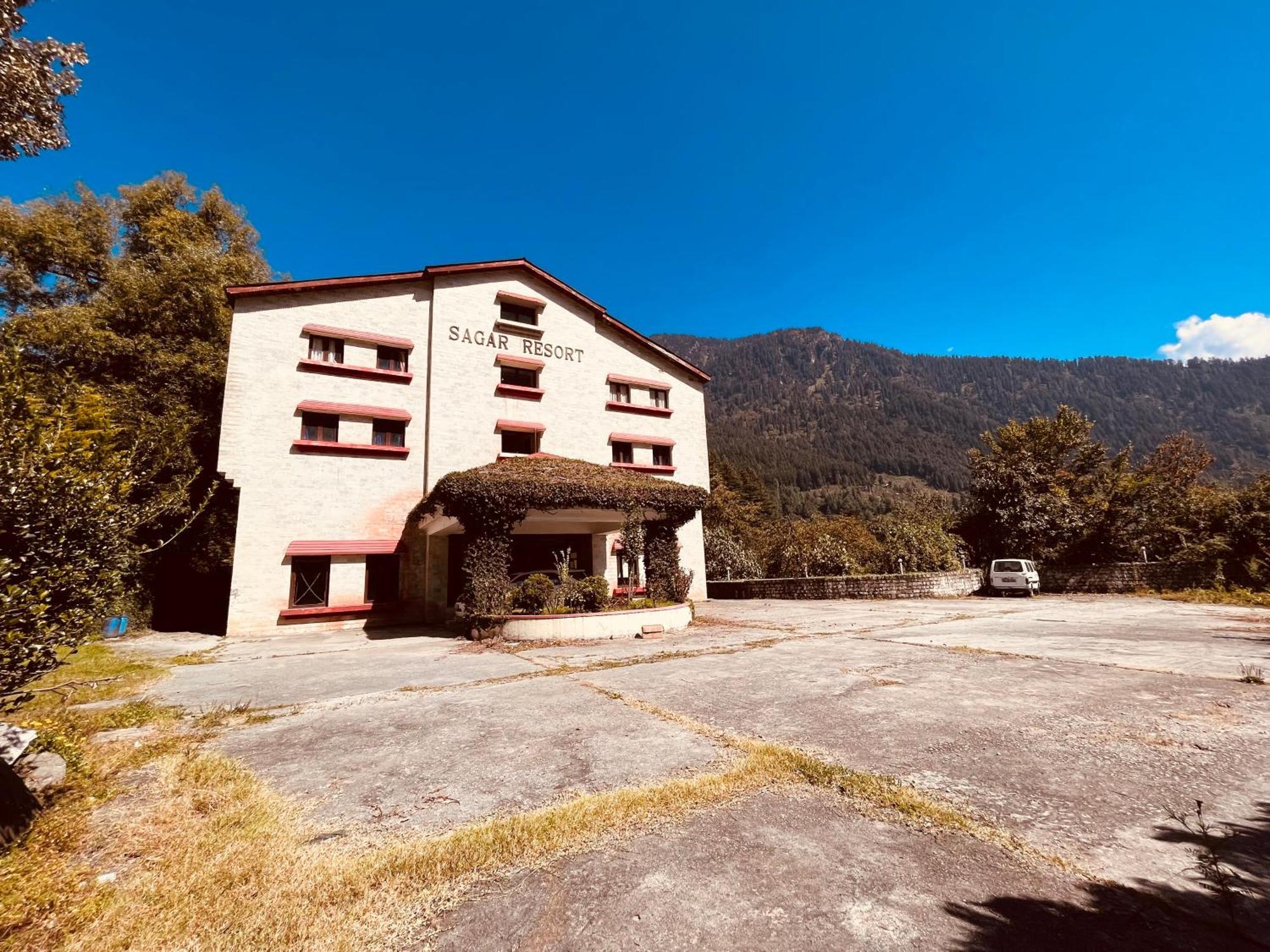 Sagar Heritage Resort, Near Mall Road Manali ภายนอก รูปภาพ