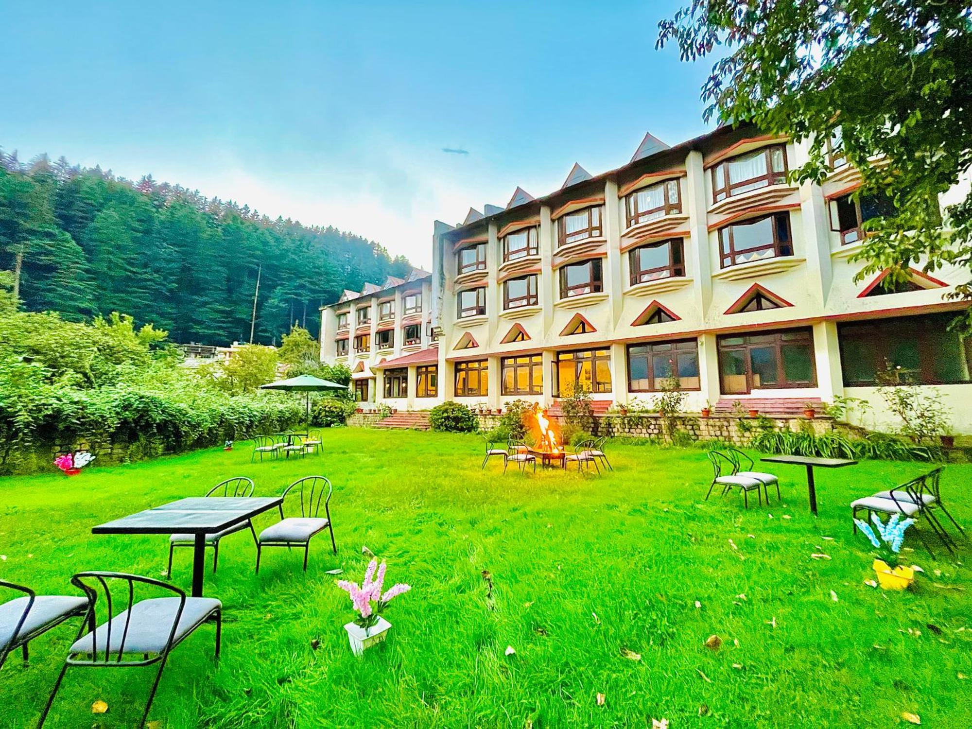 Sagar Heritage Resort, Near Mall Road Manali ภายนอก รูปภาพ